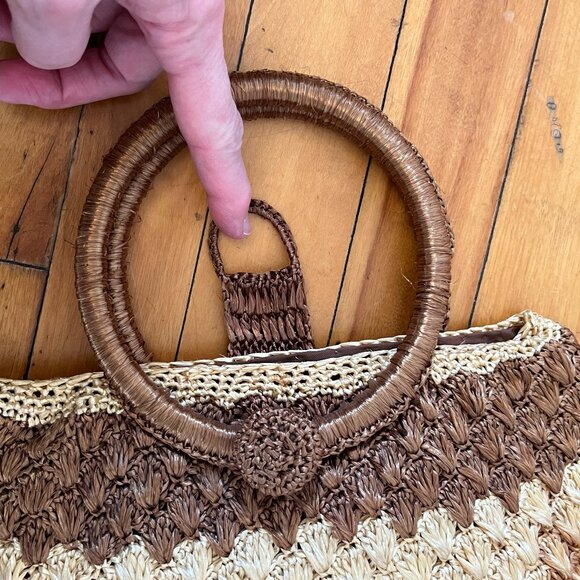Vintage Two-Tone Lined Straw Bag With Circular Handle - Picture 3 of 6